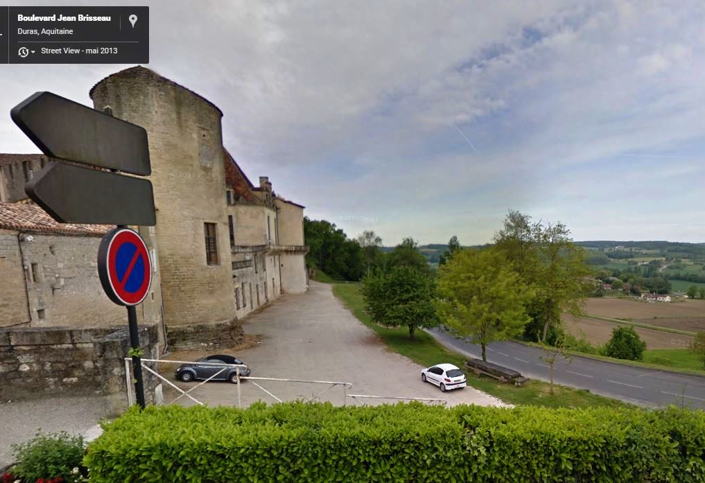 Aire de pique-nique au Château de Duras