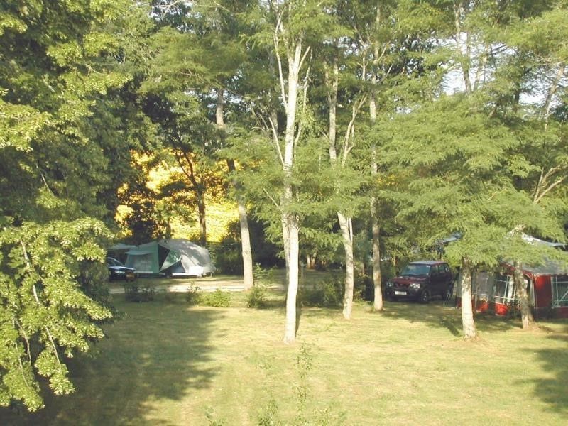 Camping naturiste Château Guiton, Frontenac - photo 3