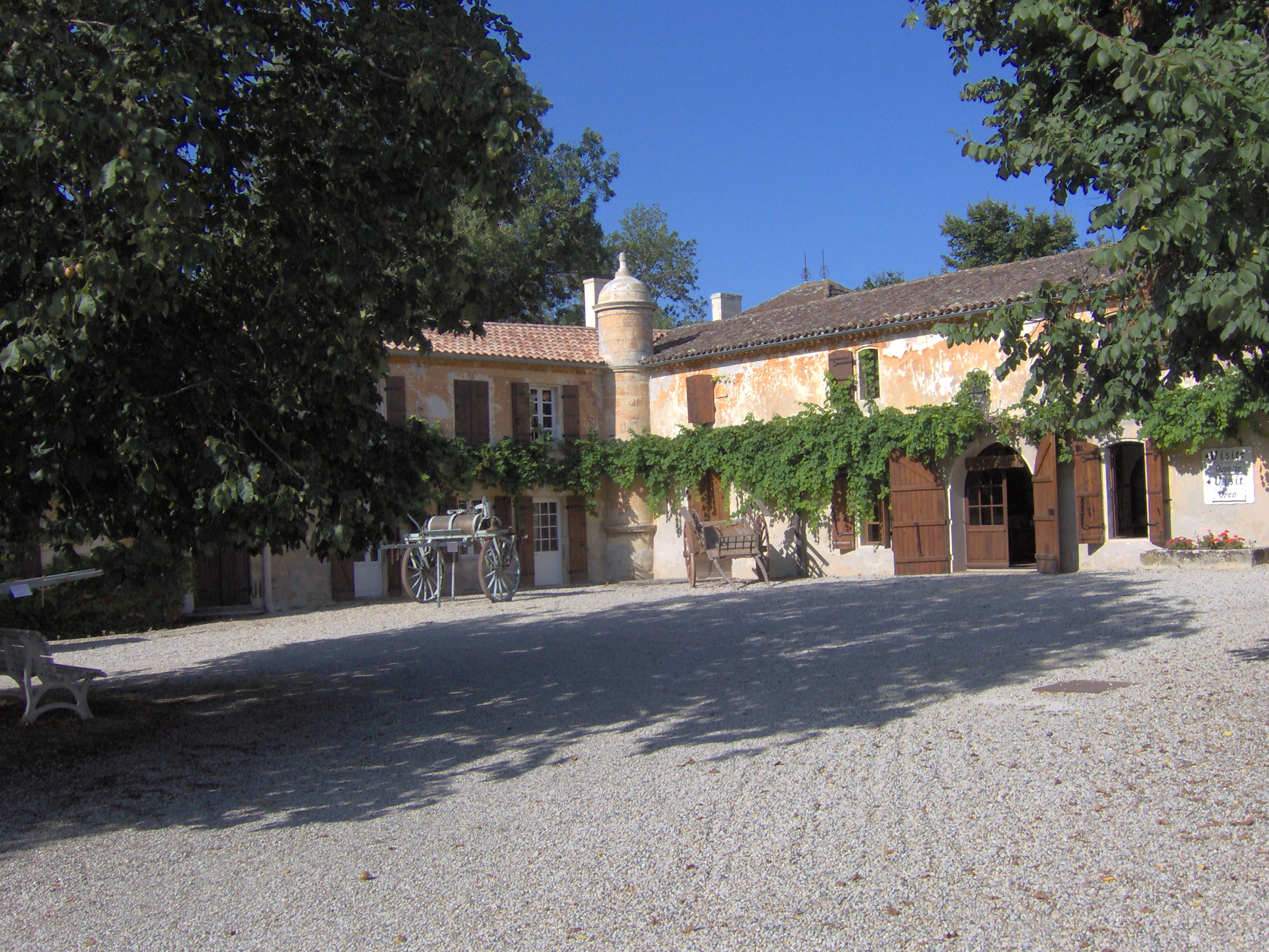 Château La Tour de By