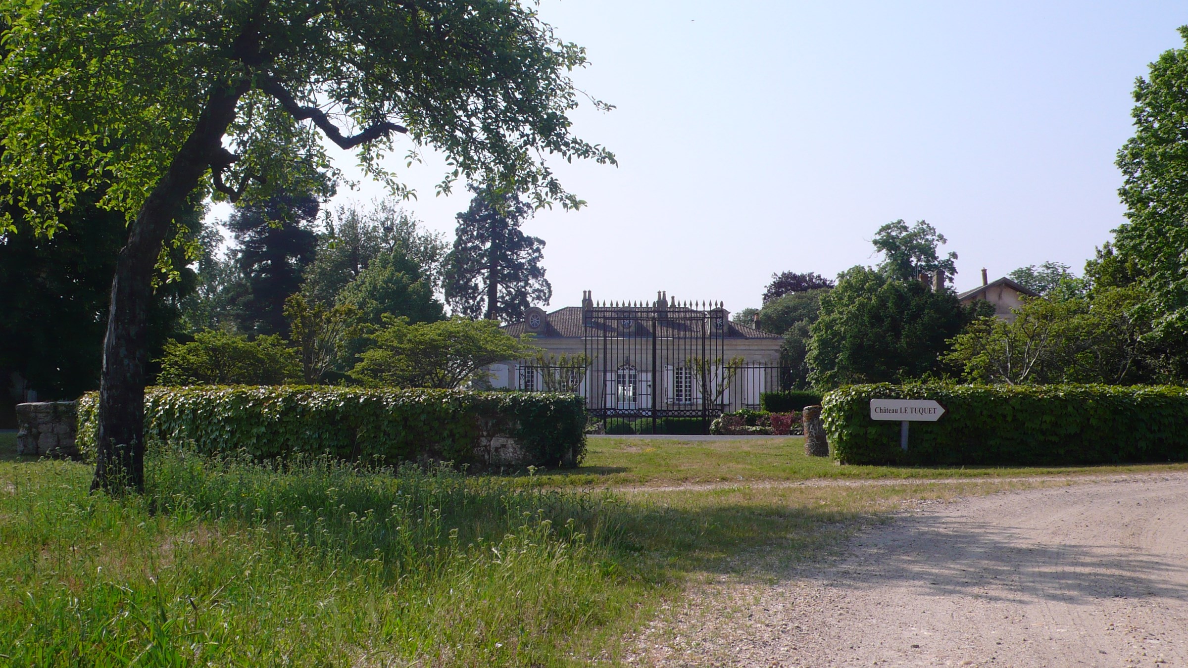 Château Le Tuquet, Domaines de la Parrhesia