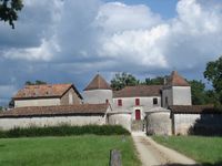 A Belhade, un château, une fontaine guérisseuse et un arbre magique, Belhade - photo 2