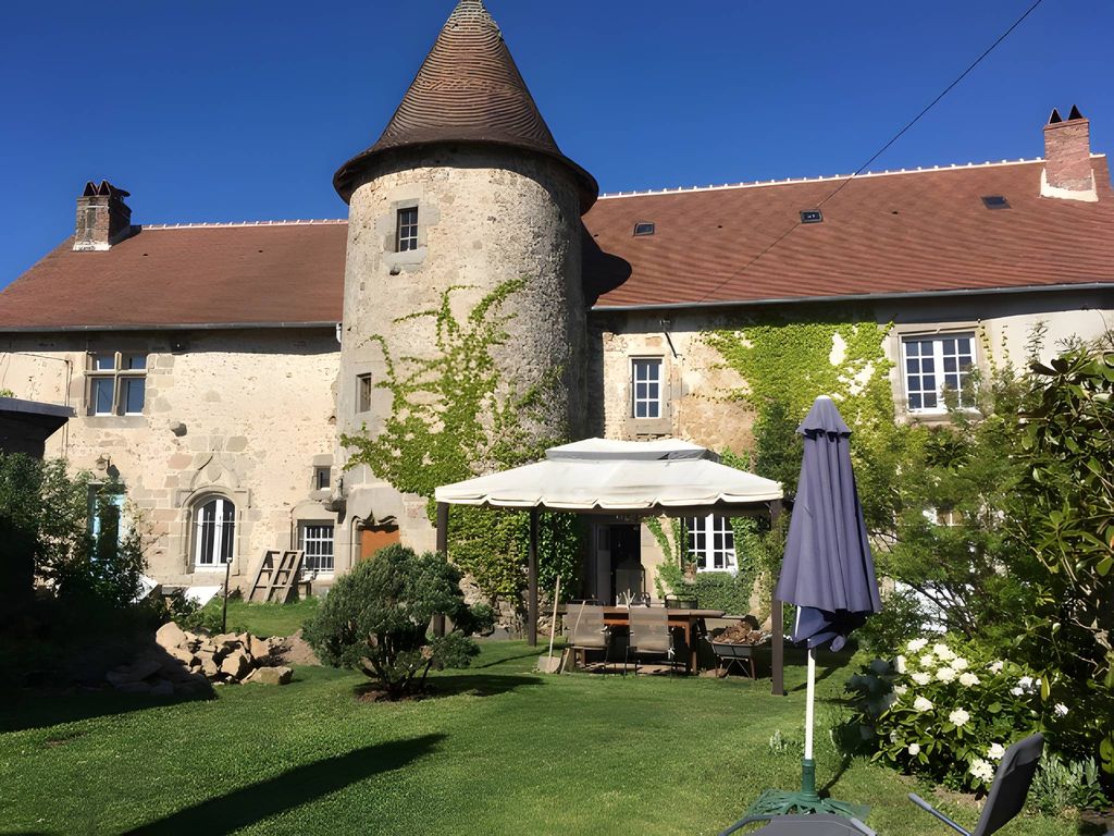CHEZ POTON