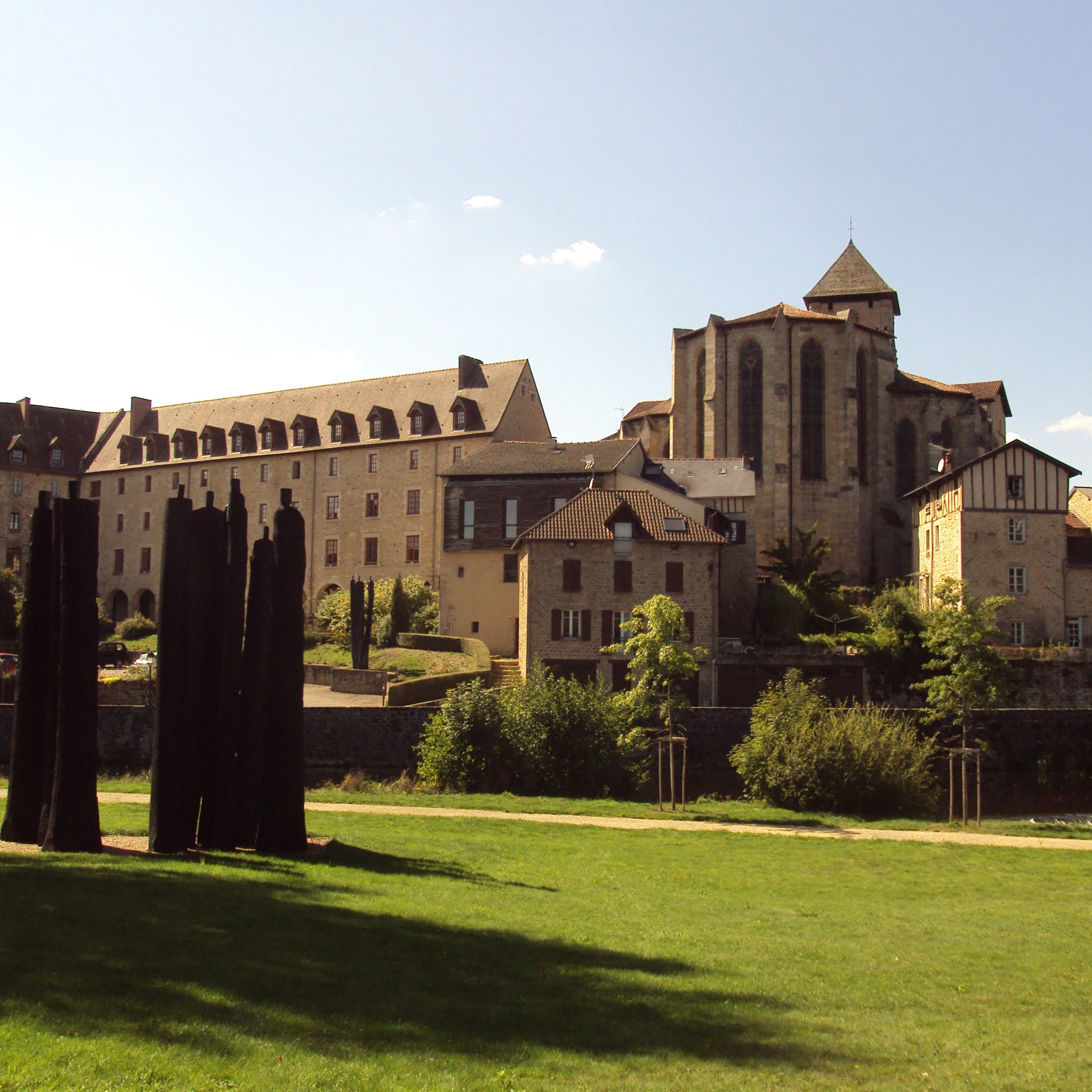 GR®de Pays Monts et Barrages en Limousin – Boucle Entre Combade et Briance – Variante d’Eymoutiers - Étape 4 - Châteauneuf-la-Forêt à Eymoutiers, Châteauneuf-la-Forêt - photo 3