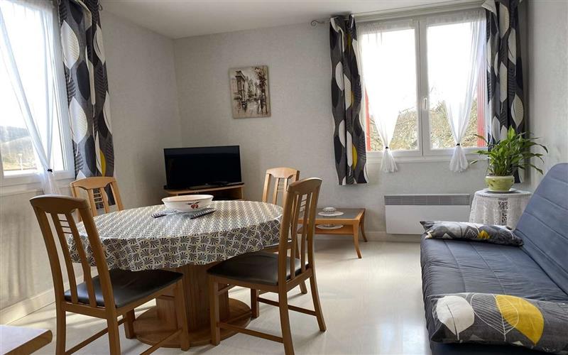 Cam 106 - Location  Artzaindeïa N° 11 - Mme Arzac