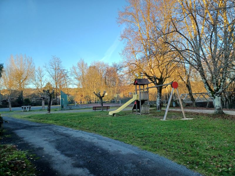 Terrain de tennis - Corgnac sur l'Isle