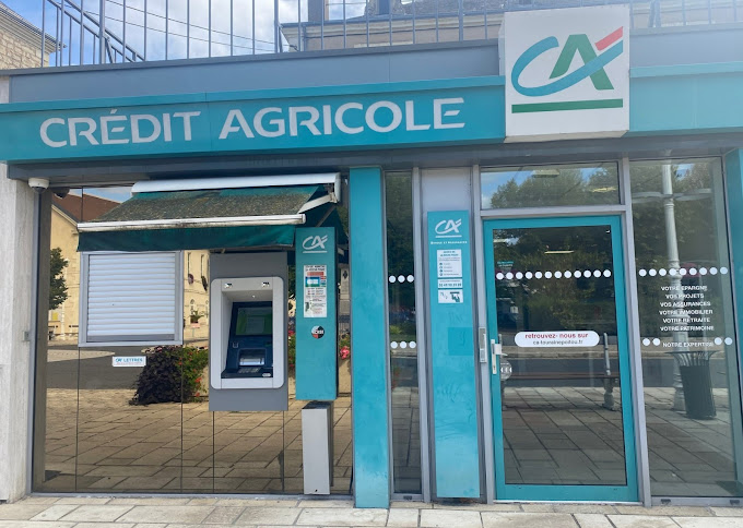 Credit Agricole — photo 2