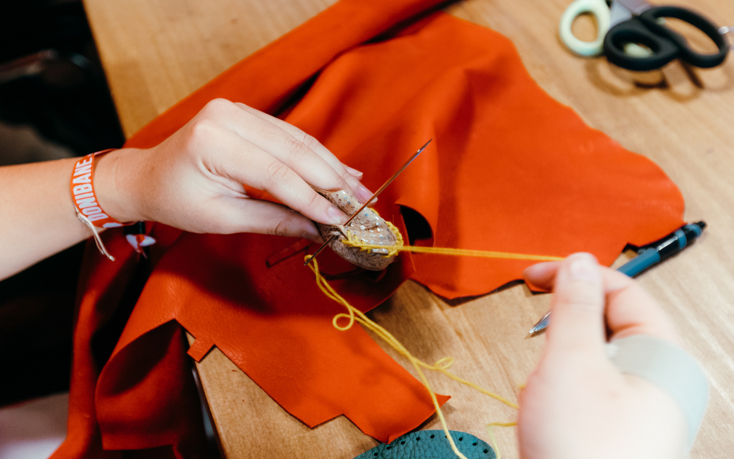Atelier d'espadrilles Dam é Drôles - Atelier de fabrication de porte-clés espadrilles - photo 4