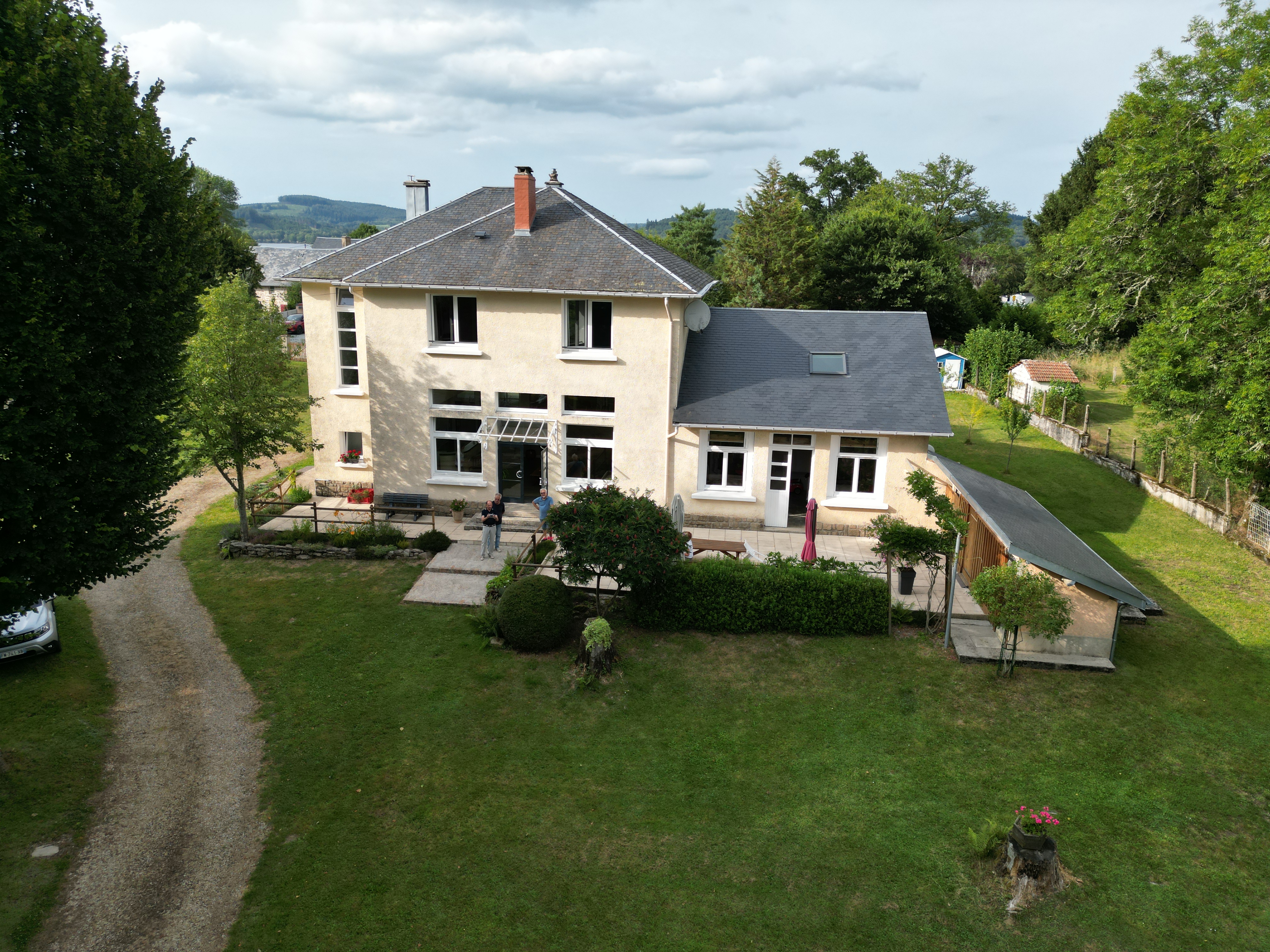L'ECOLE EST FINIE
