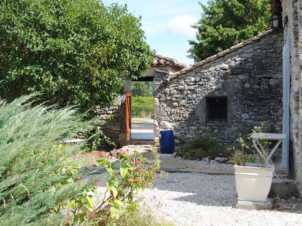 Gite de la Conciergerie, Douzains - photo 16