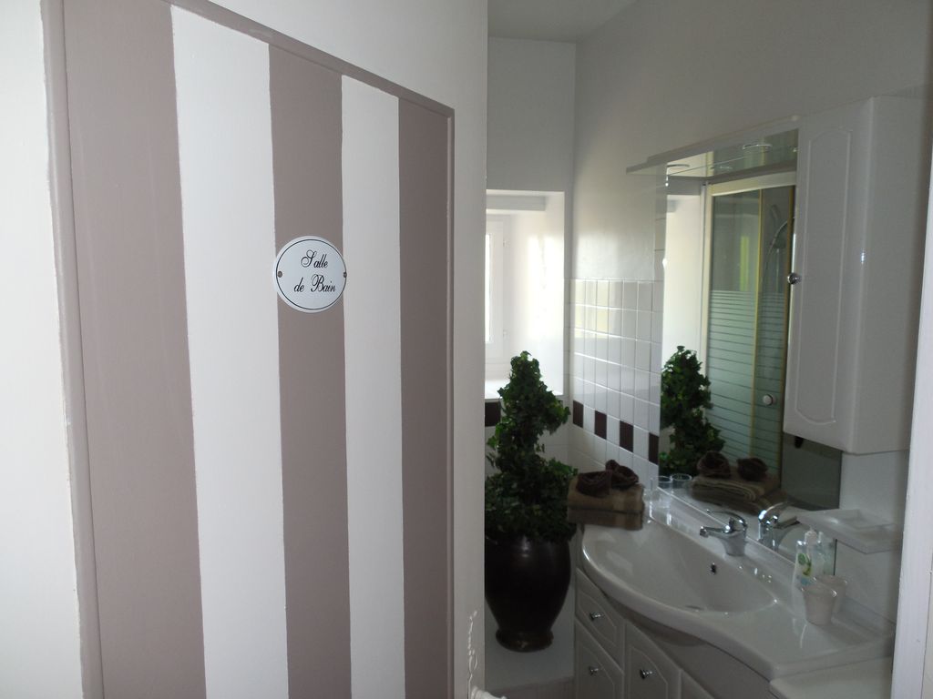 Gite de la Conciergerie, Douzains - photo 8