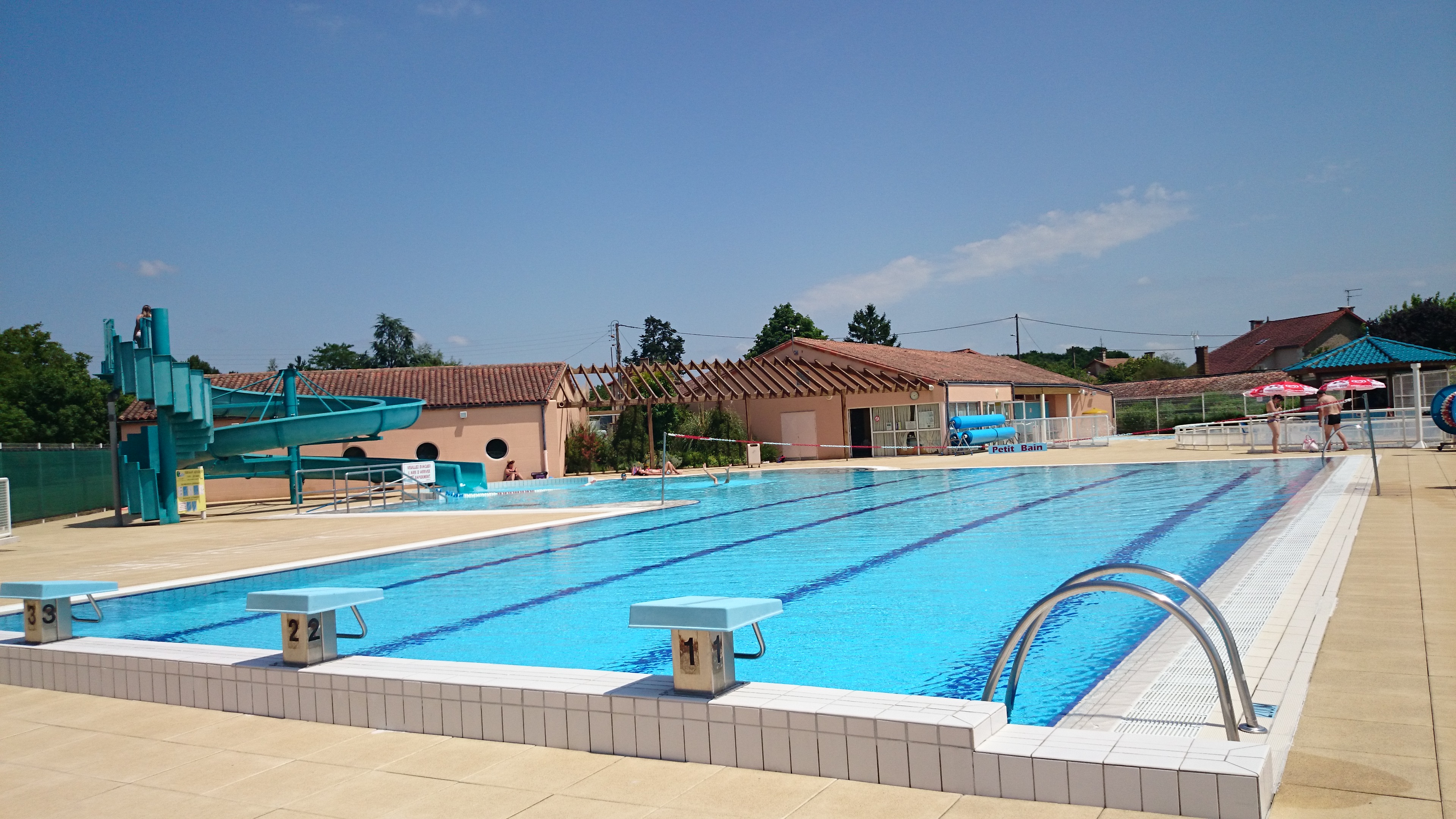 Base aquatique communautaire, Nieuil-l'Espoir - photo 2