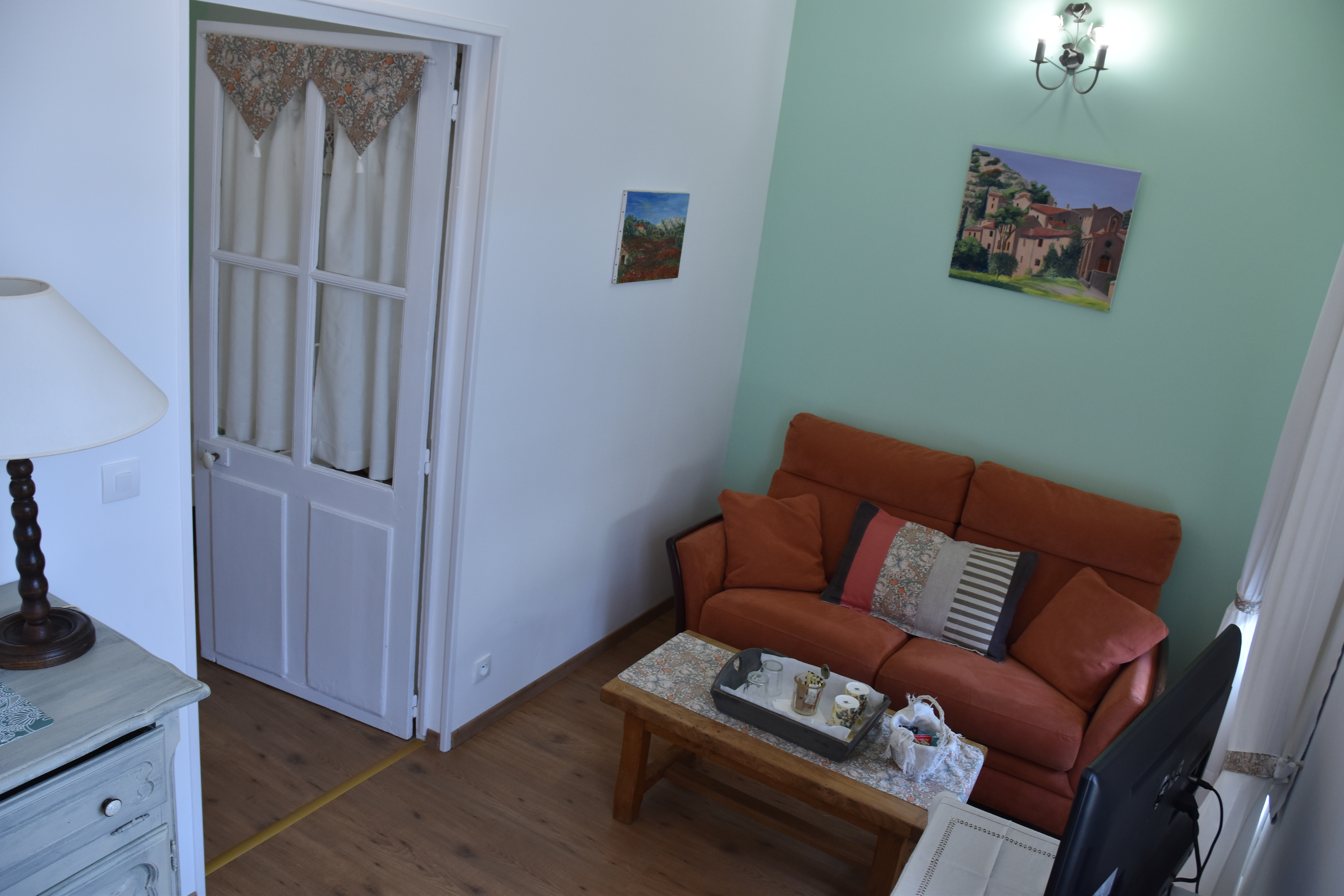 La Little School, Arçay