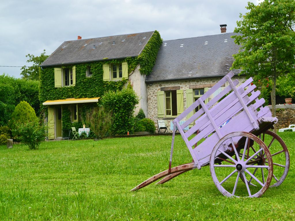 Chambre d'Hôte CHEZ CLAIRE, chambre d'hôtes à Chamborand