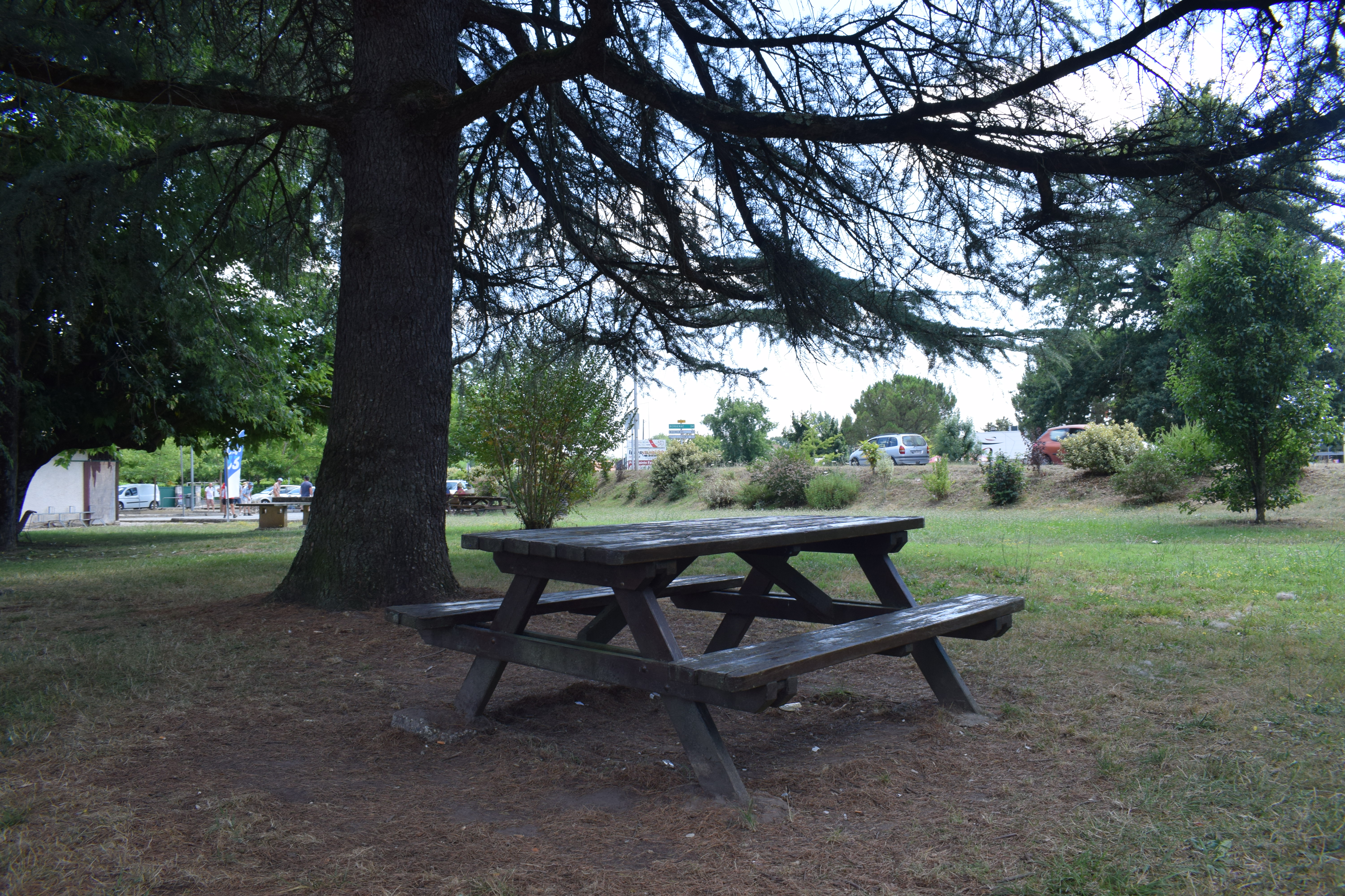 Aire de pique-nique des allées Jules Ferry à Port-Sainte-Foy-et-Ponchapt