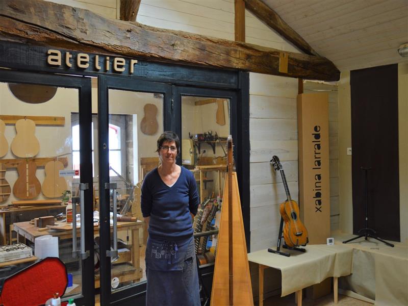 Xabina Larralde (luthier guitare)