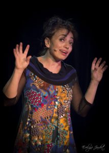 Festival Traverse :  Heureux malgré tout – nathalie léone