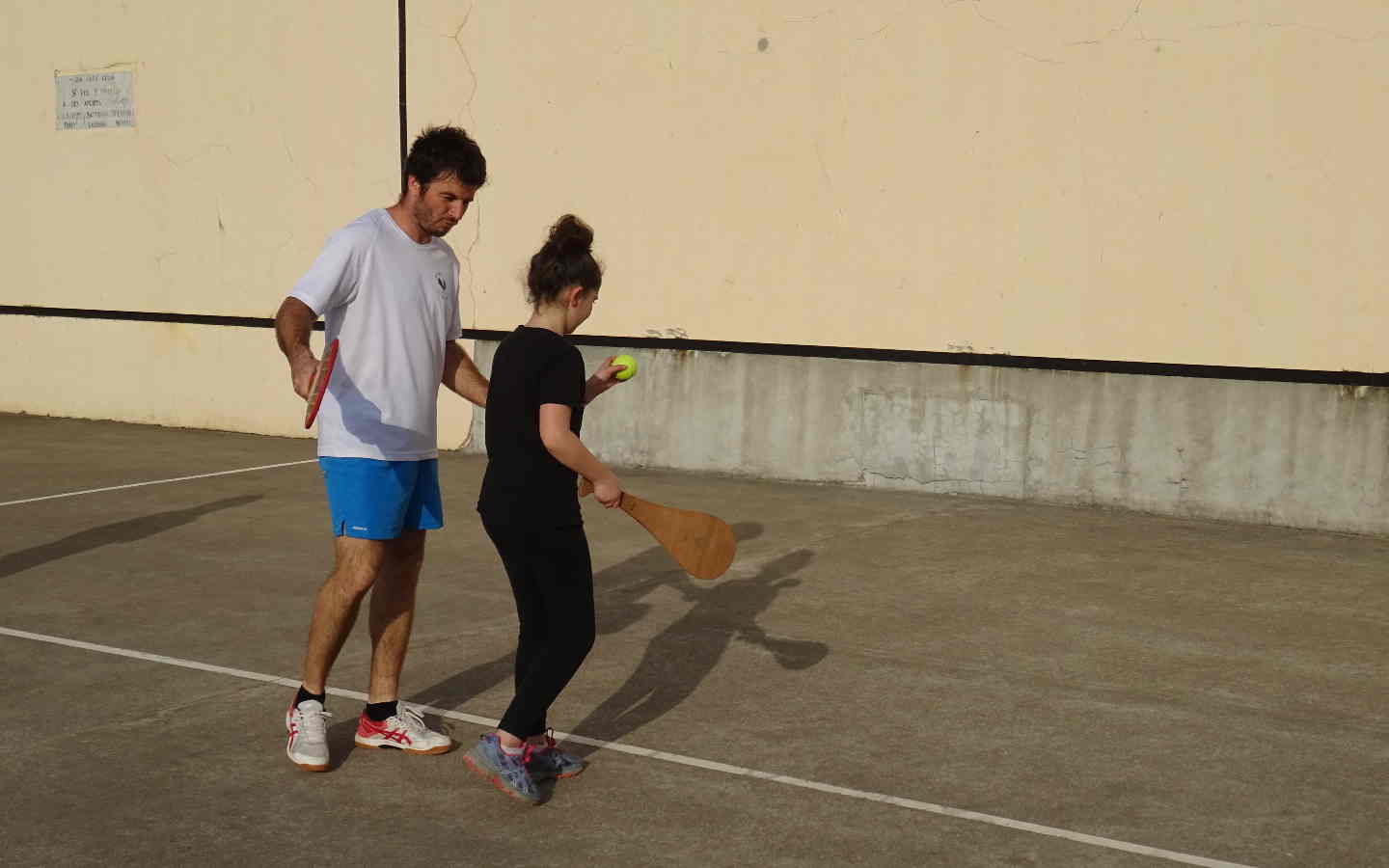 Animateur pelote basque Jérémy Darribat