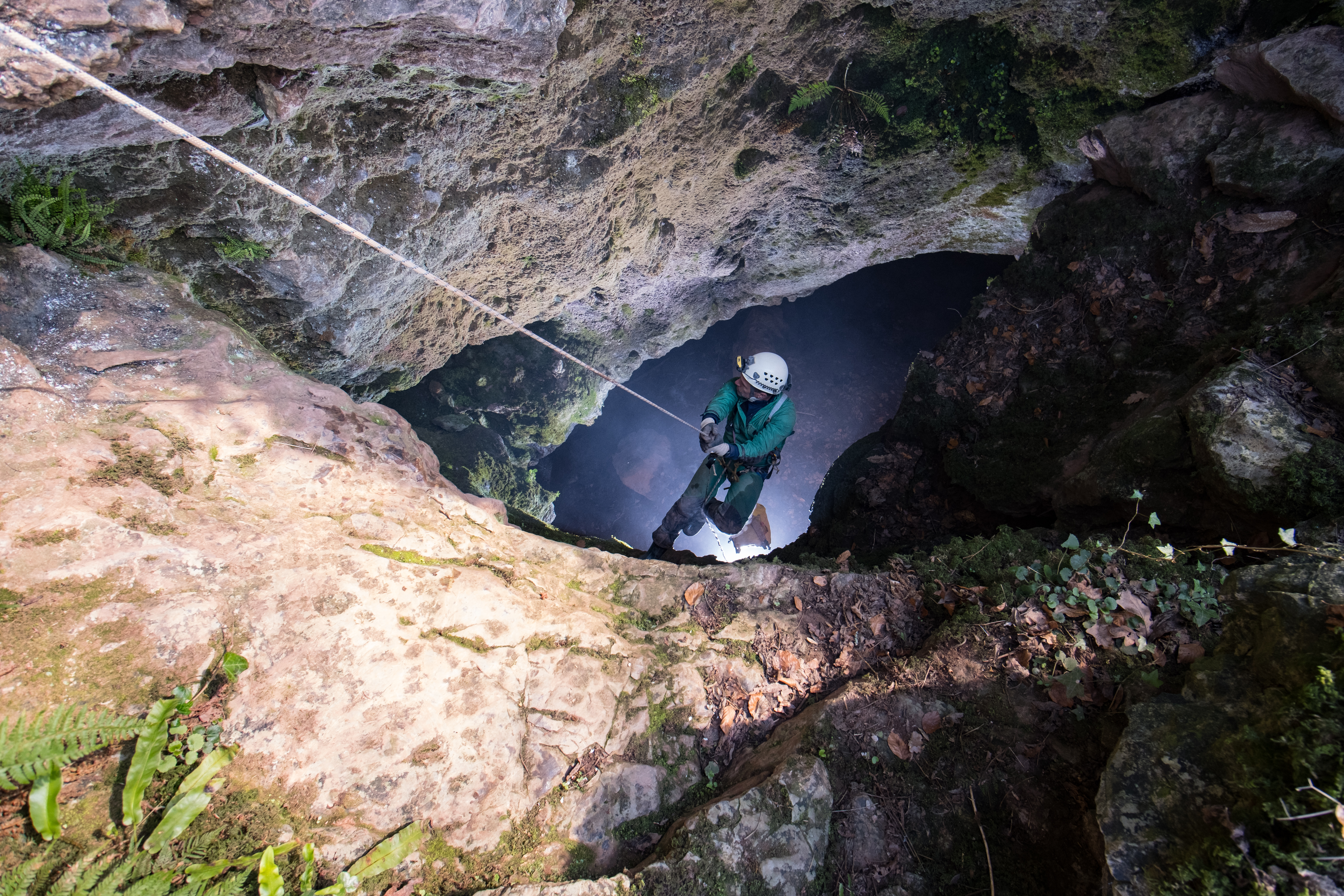 Augustin ALEXIS - Guide spéléo, canyon, moyenne montagne - photo 5