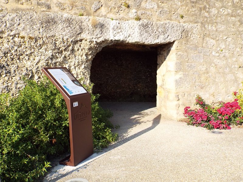 Circuit d'interprétation à la découverte de Sainte-Croix-du-Mont, Sainte-Croix-du-Mont