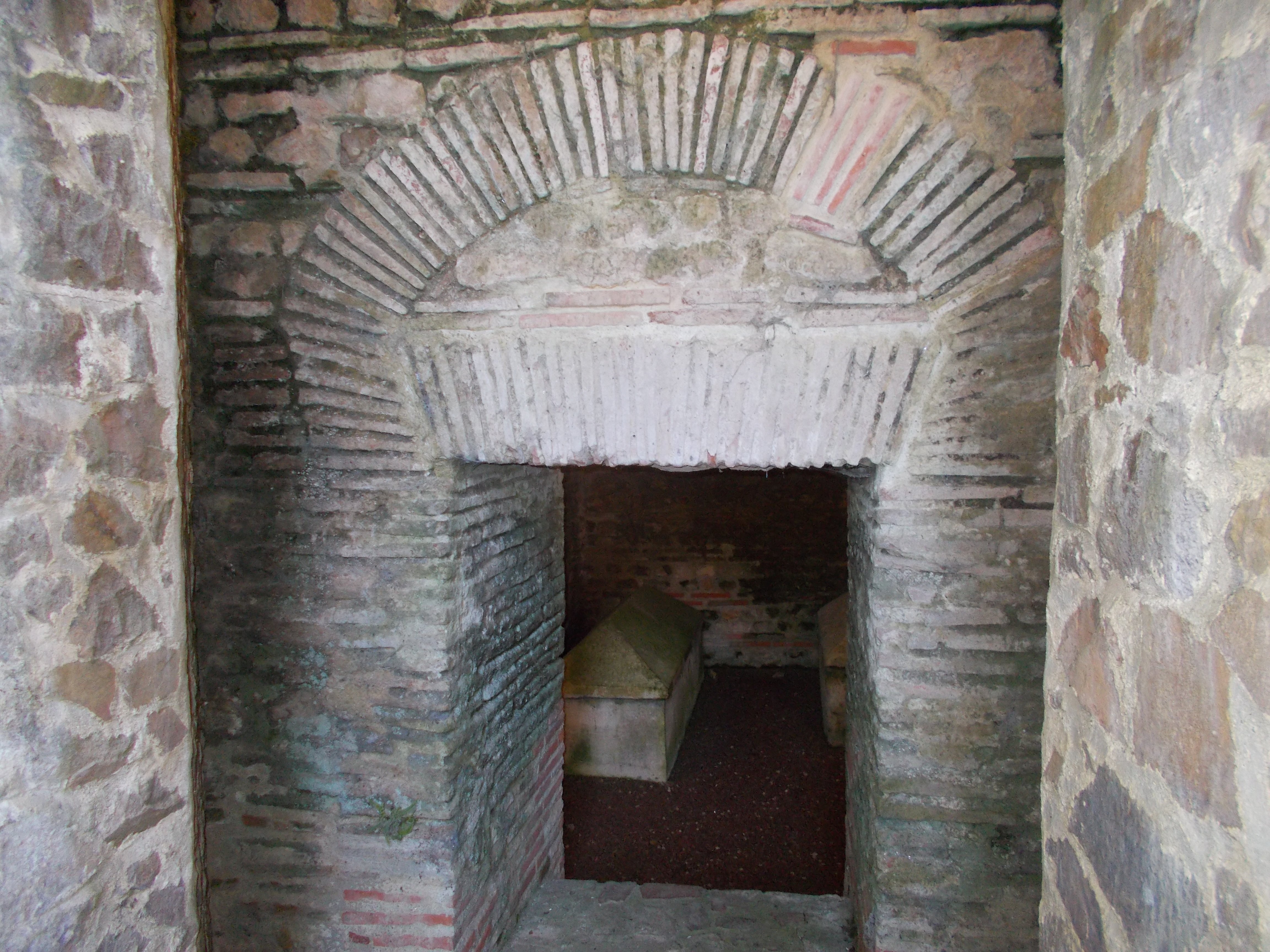 L'hypogée Gallo-romain, Louin