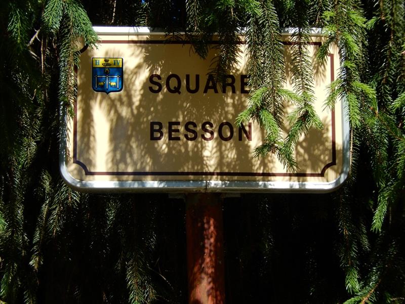 Square Besson