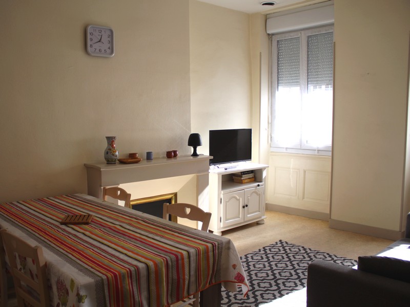 Home d'Avance B