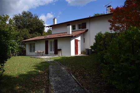 Location 96 Pierre De Balanda