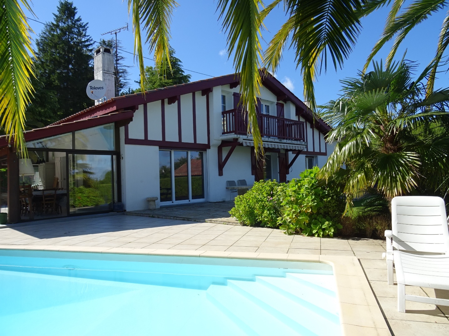 Maison Egun On