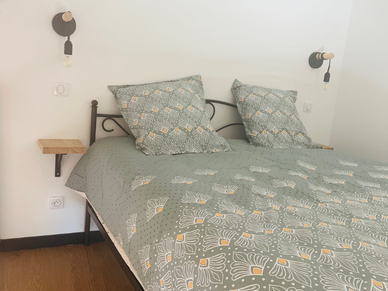 Chez Louis et Adèle, Lansac