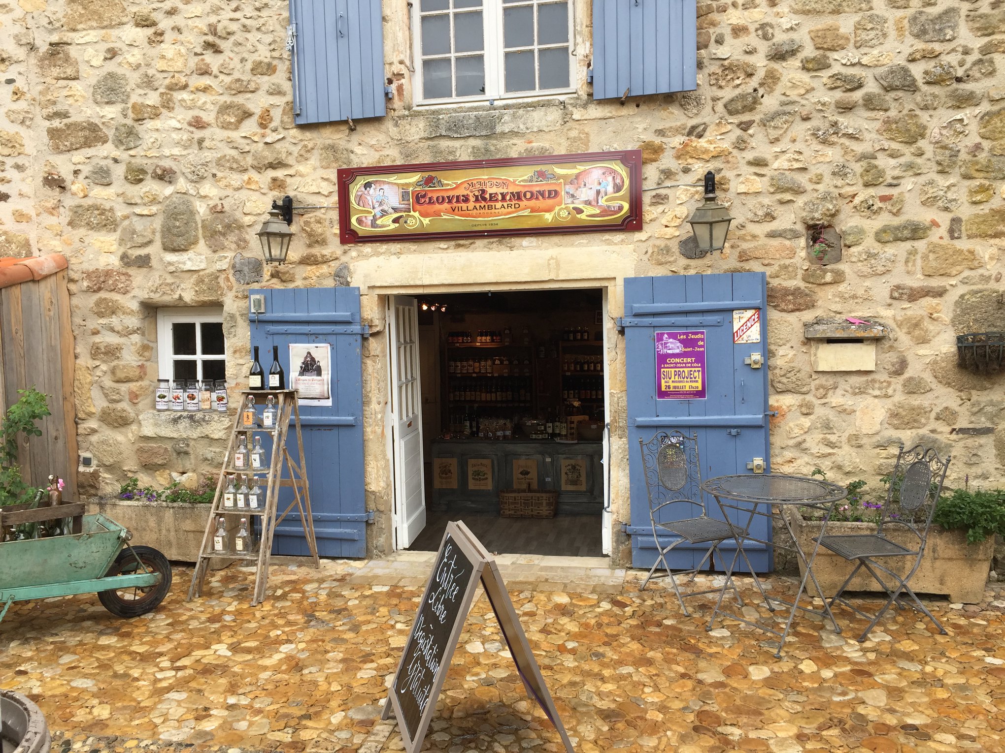 Boutique Clovis Reymond