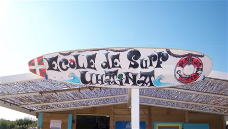 Ecole de Surf Uhaina