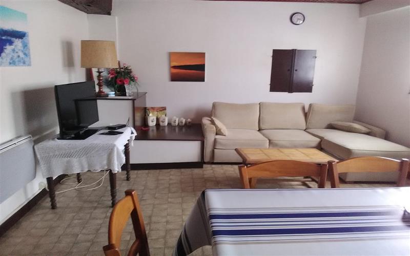 Location 119 Saint Esteben