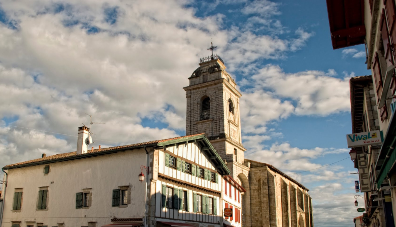 Visite guidée d'Urrugne : histoire du peuple basque, mythologie, jeux, us et coutumes, Urrugne