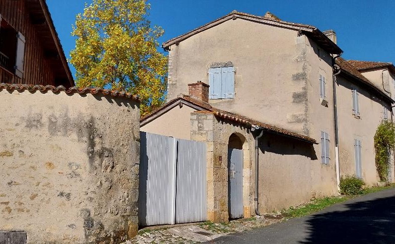 Hébergements Château - Annexe château - École