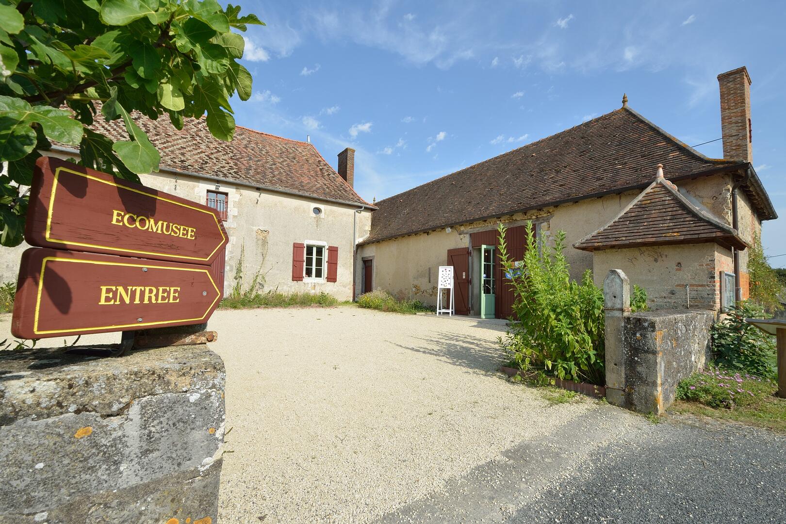 Aire de pique nique - Écomusée du Montmorillonnais