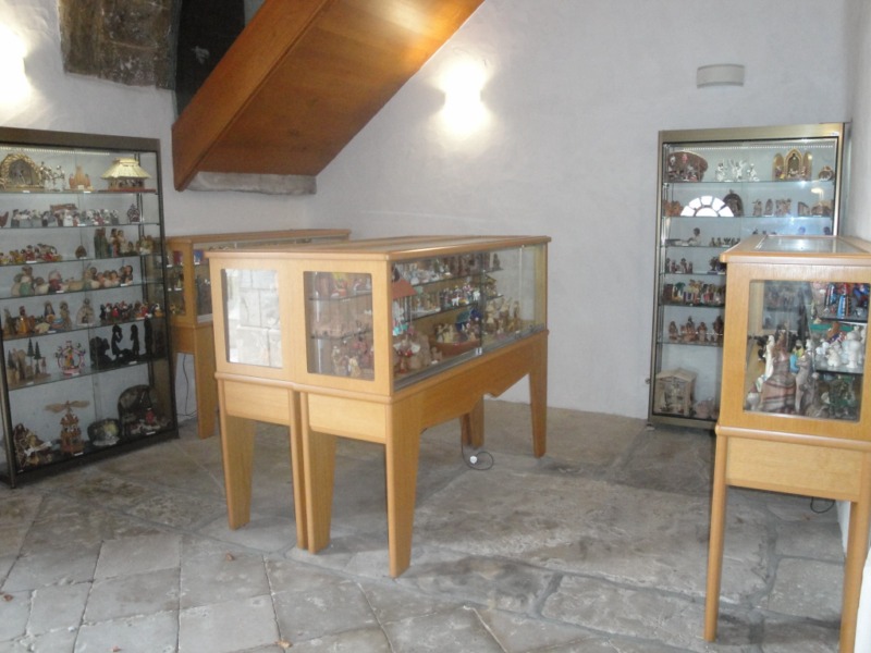 Exposition de mini crêches