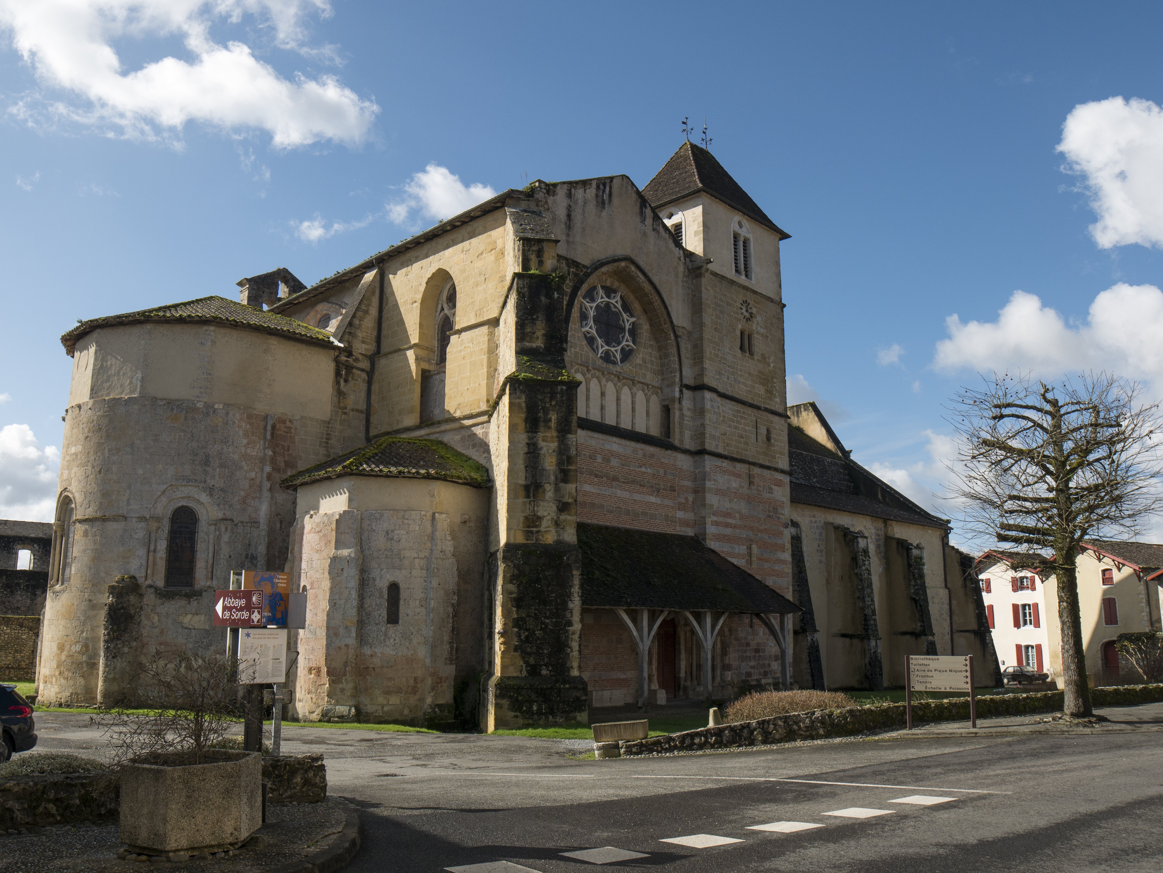 Eglise abbatiale St Jean de Sorde, Sorde-l'Abbaye