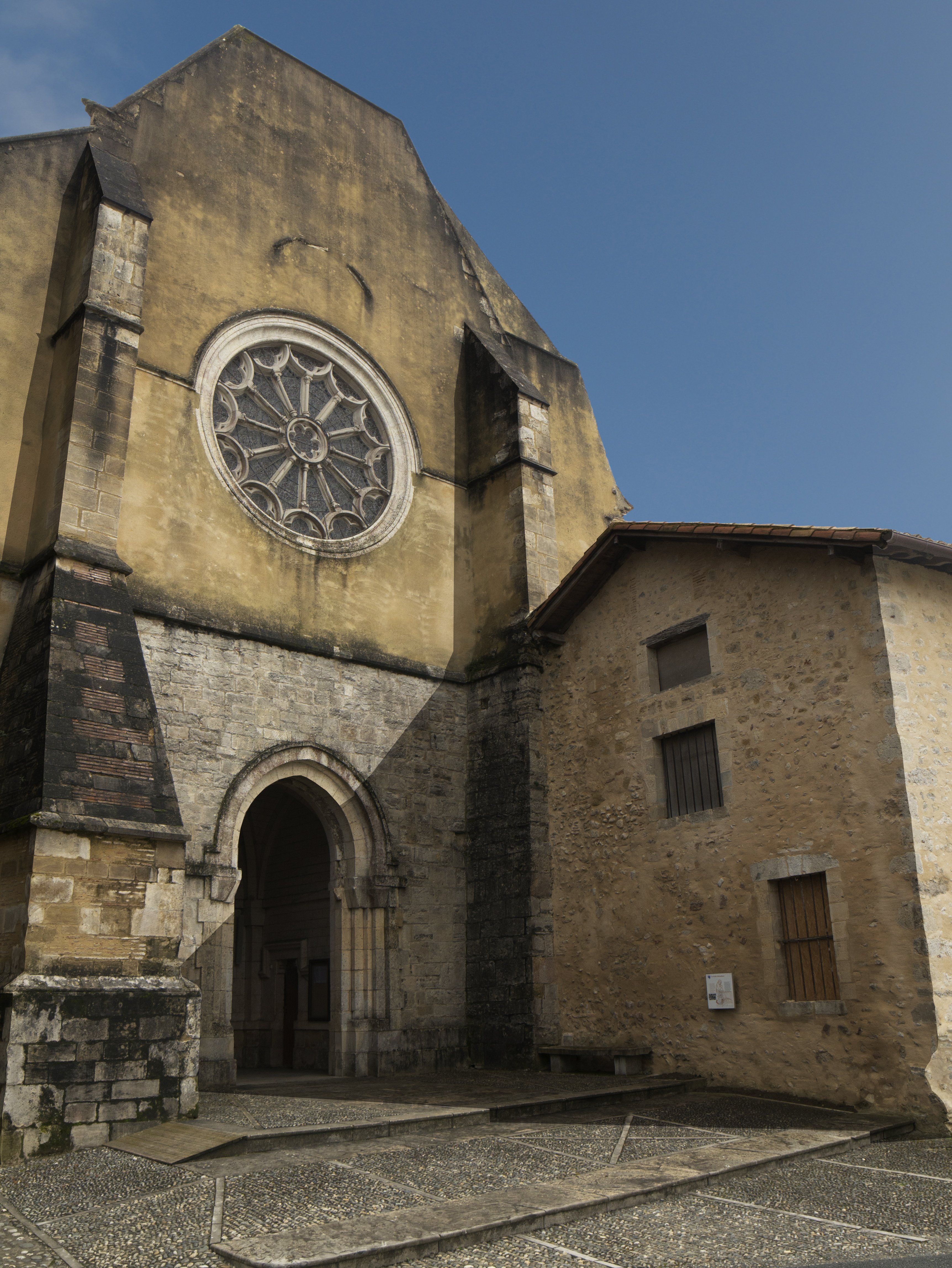Eglise abbatiale St Jean de Sorde, Sorde-l'Abbaye - photo 2