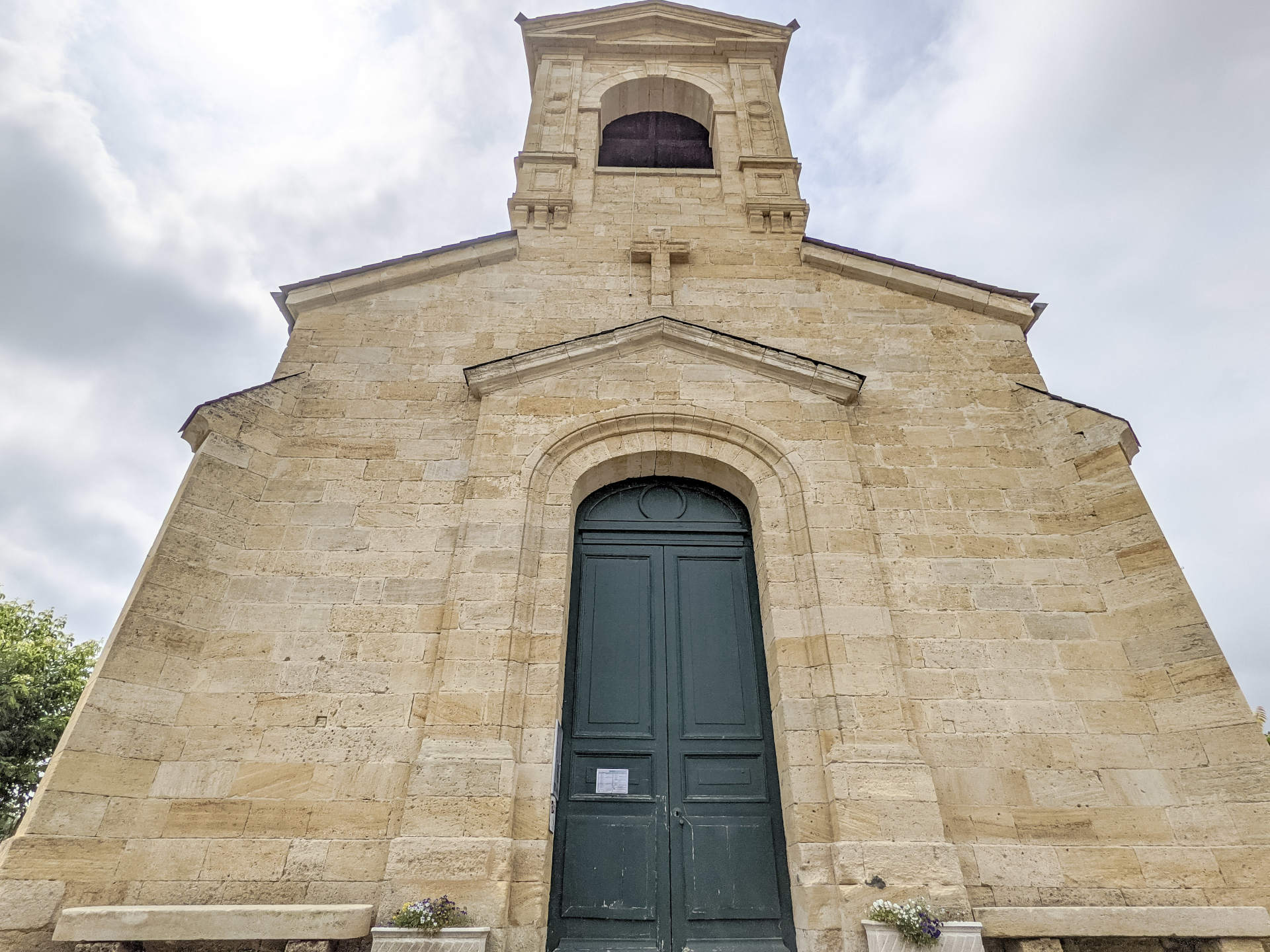Église Saint-Ferdinand, Mouliets-et-Villemartin