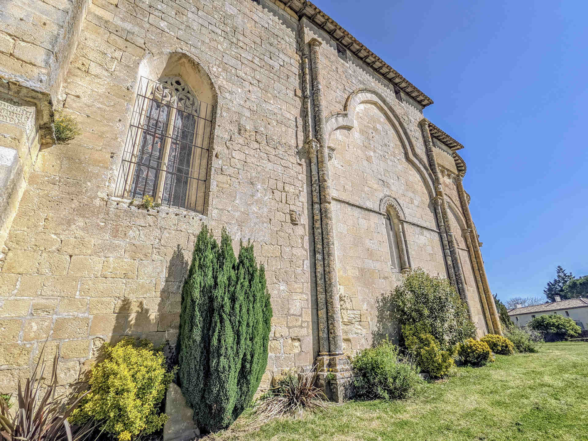 Église Saint-Pierre, Pujols - photo 2