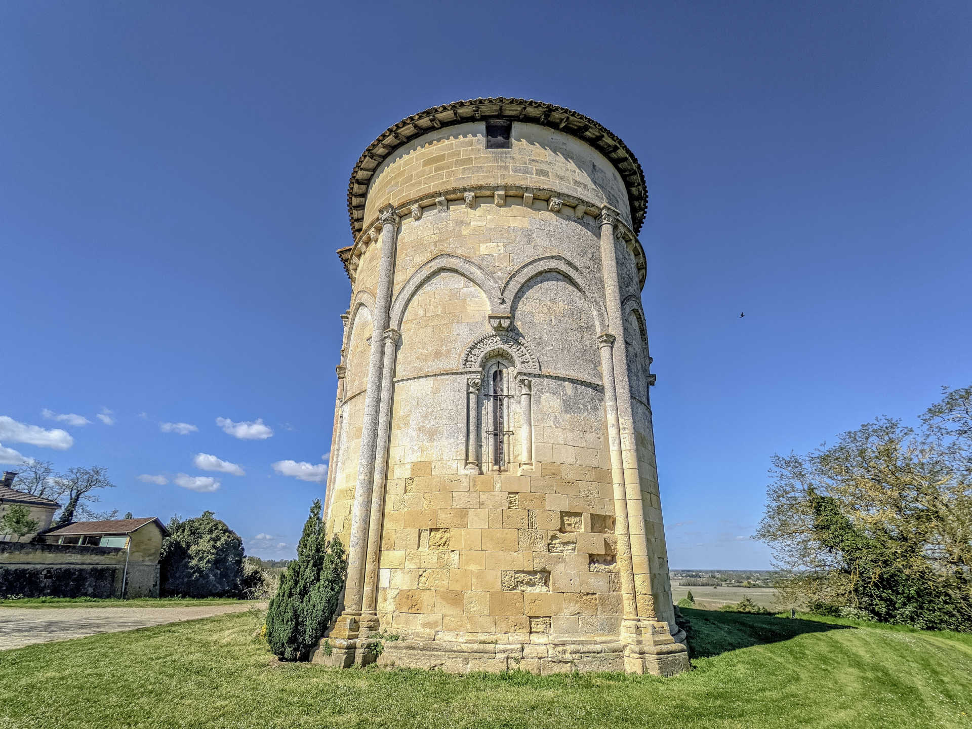 Église Saint-Pierre, Pujols - photo 4