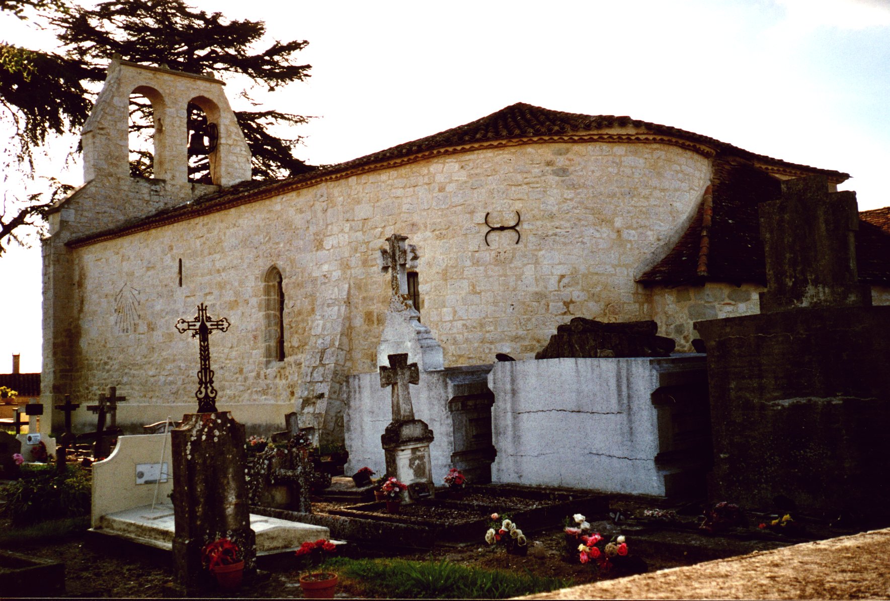 Eglise Saint-Vincent, Ségalas - photo 2