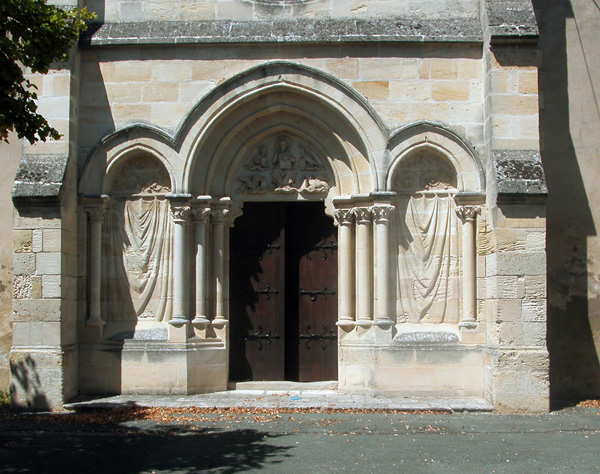 Eglise Sainte-Marie Madeleine d'Etauliers, Étauliers