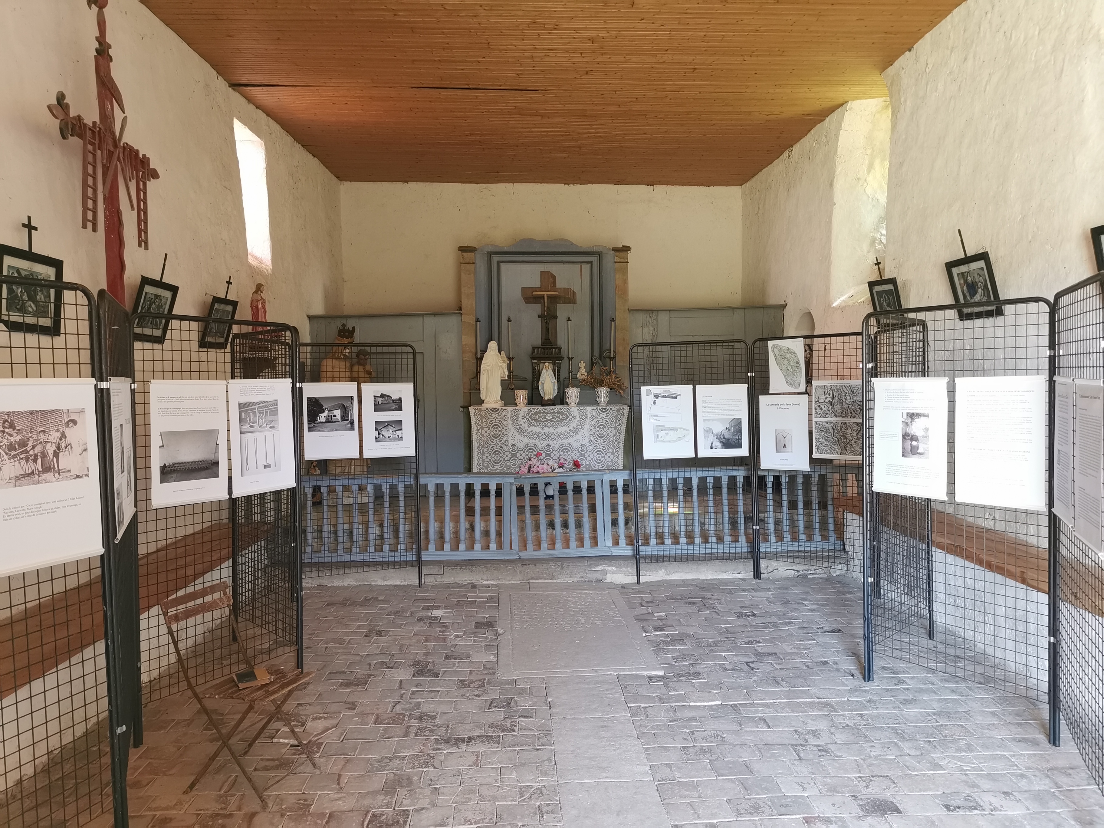 Eglise de Baptresse, Château-Larcher - photo 2