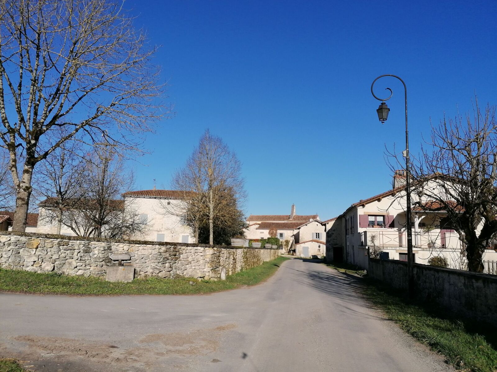 Église Sainte-Marie, Bourg-des-Maisons - photo 2
