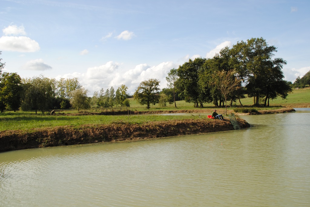 Etang de Lourquen, Lourquen