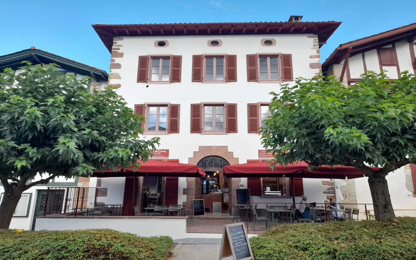 Boutique & restauration Krakadak par le Musée du Gâteau Basque de Sare