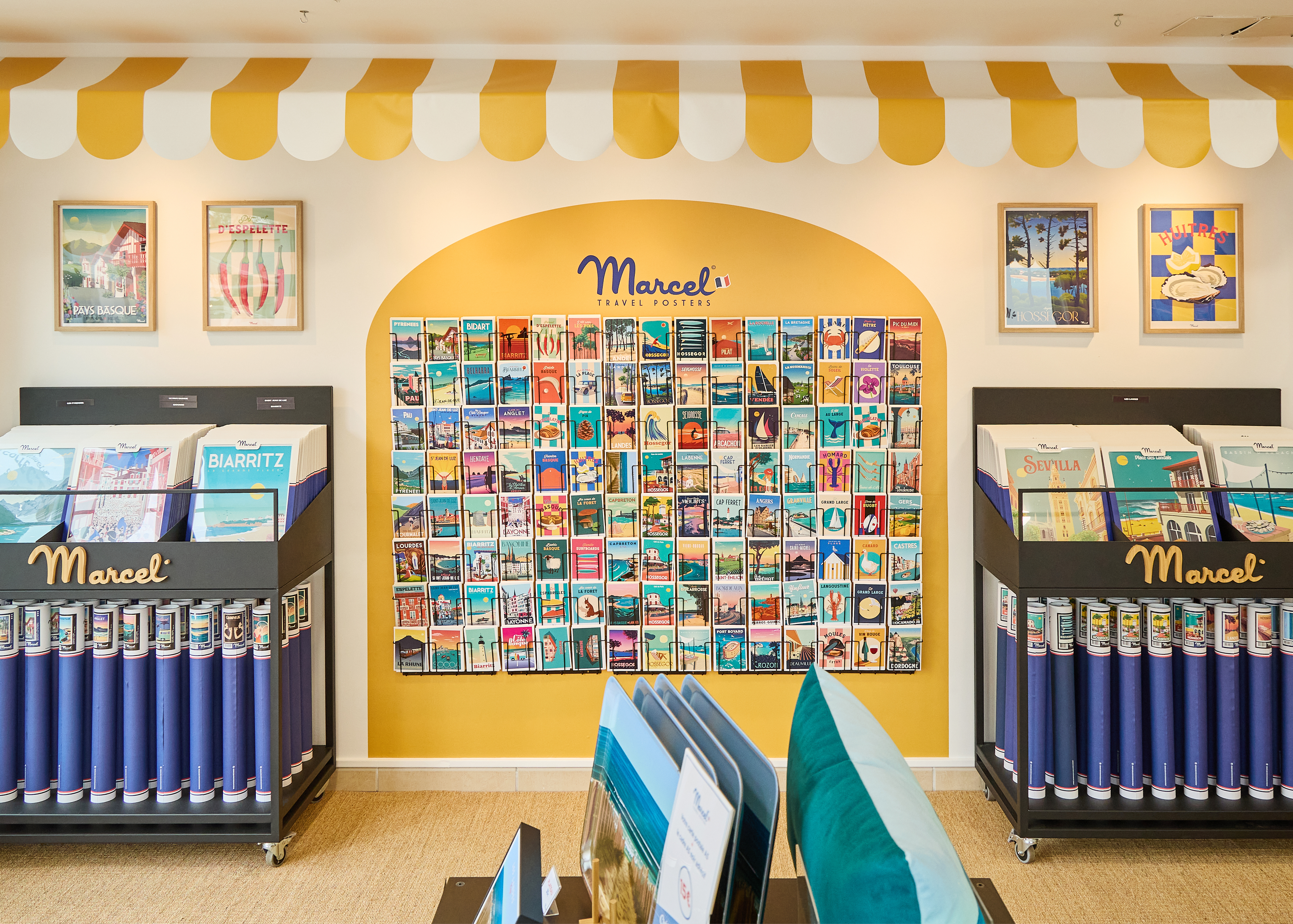 Marcel Travel Posters Centre-Ville — photo 2