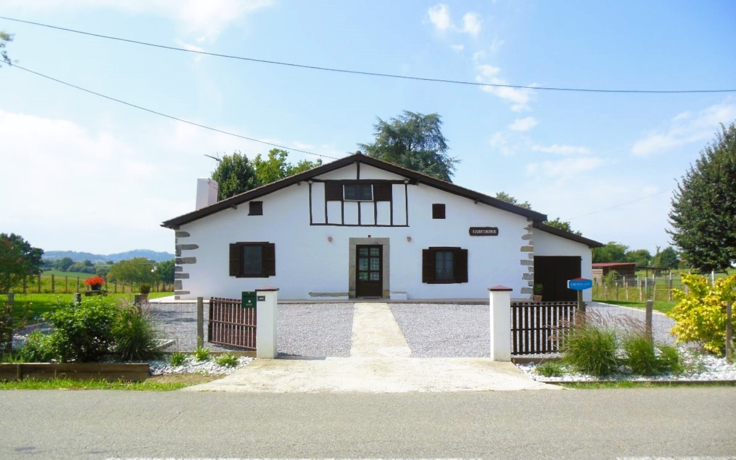 Monsieur Guy ENECO "Elgarteberria"