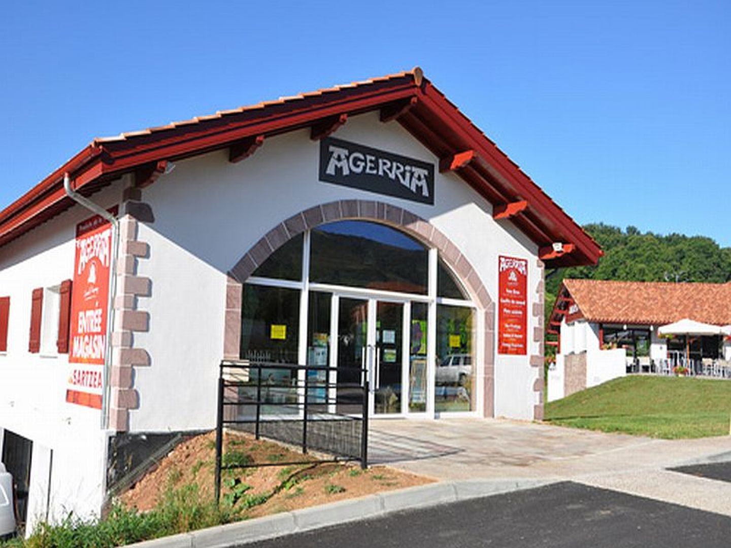 Visite du vignoble d'Irouléguy en navette électrique - photo 2